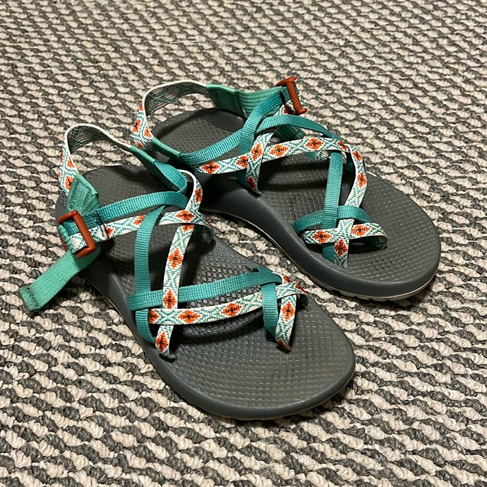 Women’s Chaco sandals! Mint green and orange! Size 7